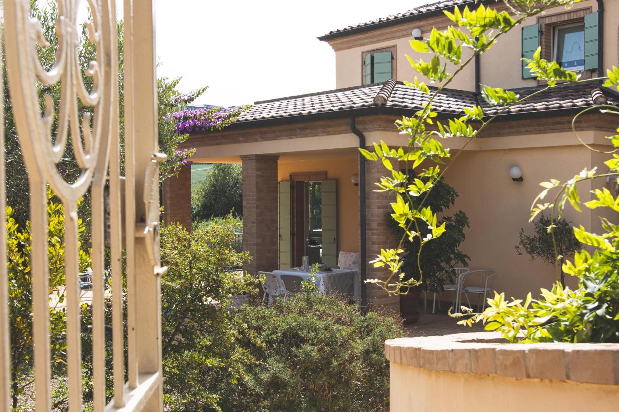 Villa Mariposa Civitanova Marche Exterior foto